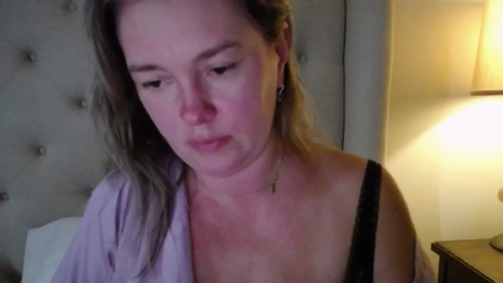Gallery image thumbnail from J0llye's myfreecams stream on, 10/27/2025, 19:37 image 5 of 20