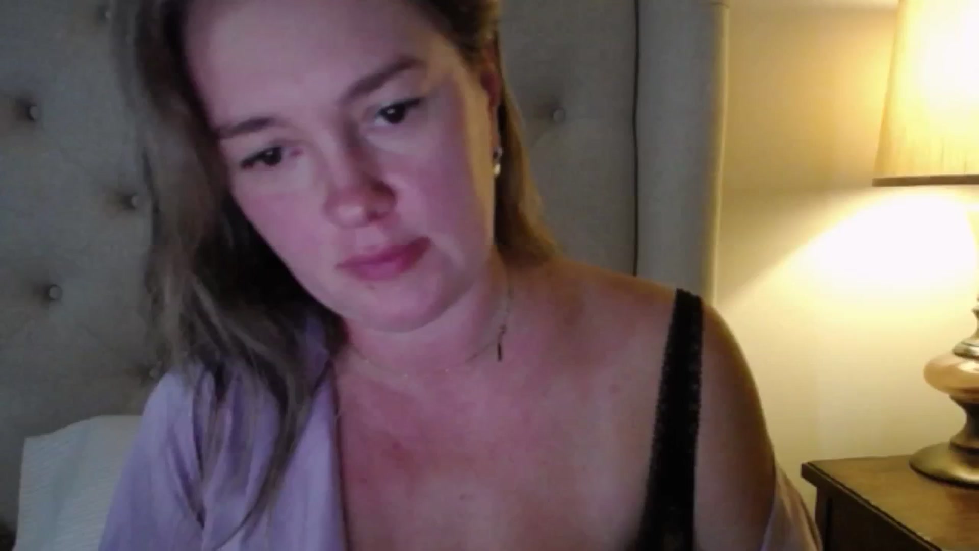 Gallery image thumbnail from J0llye's myfreecams stream on, 10/27/2025, 19:37 image 2 of 20