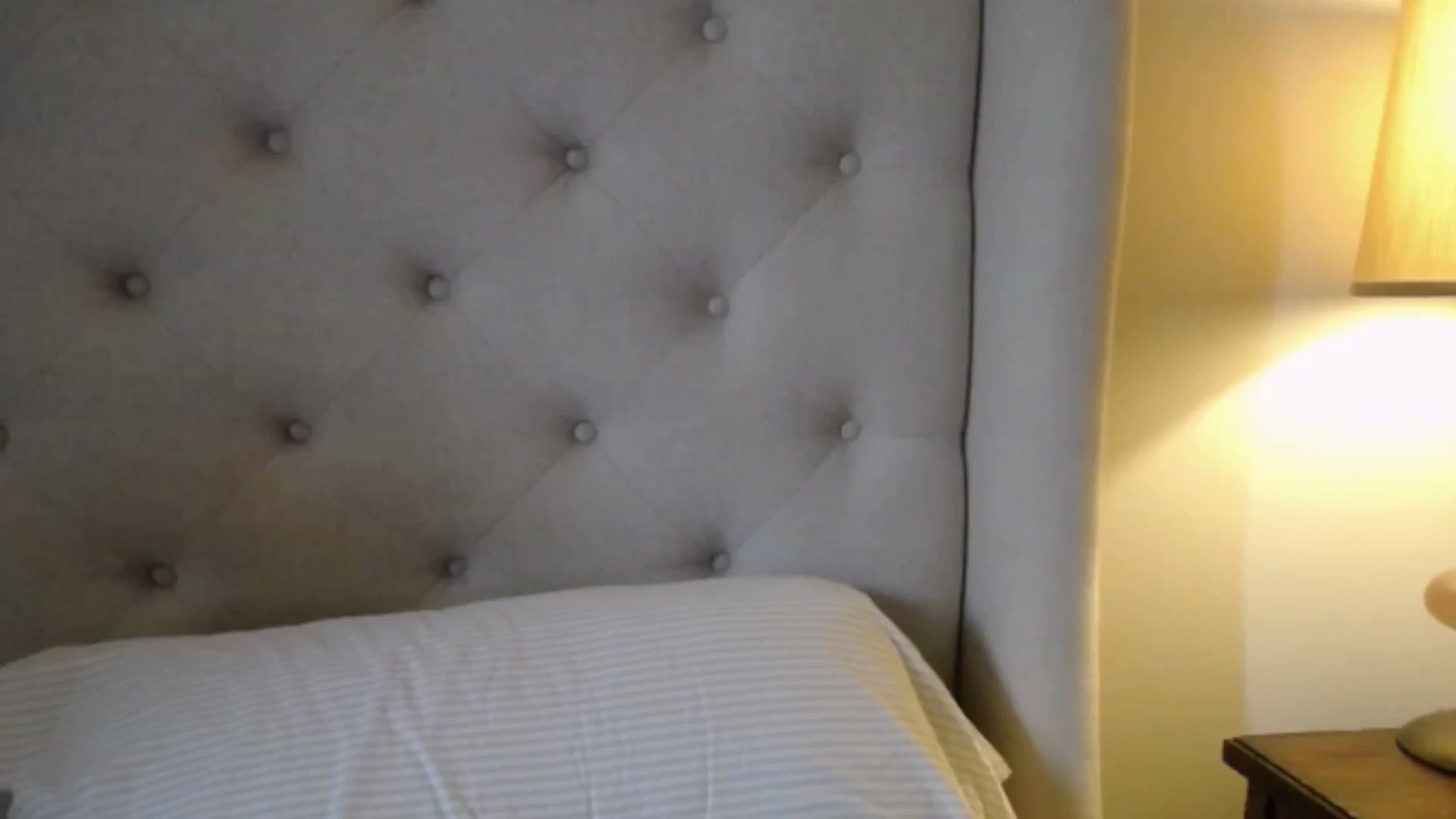 Gallery image thumbnail from J0llye's myfreecams stream on, 10/29/2025, 18:57 image 12 of 20