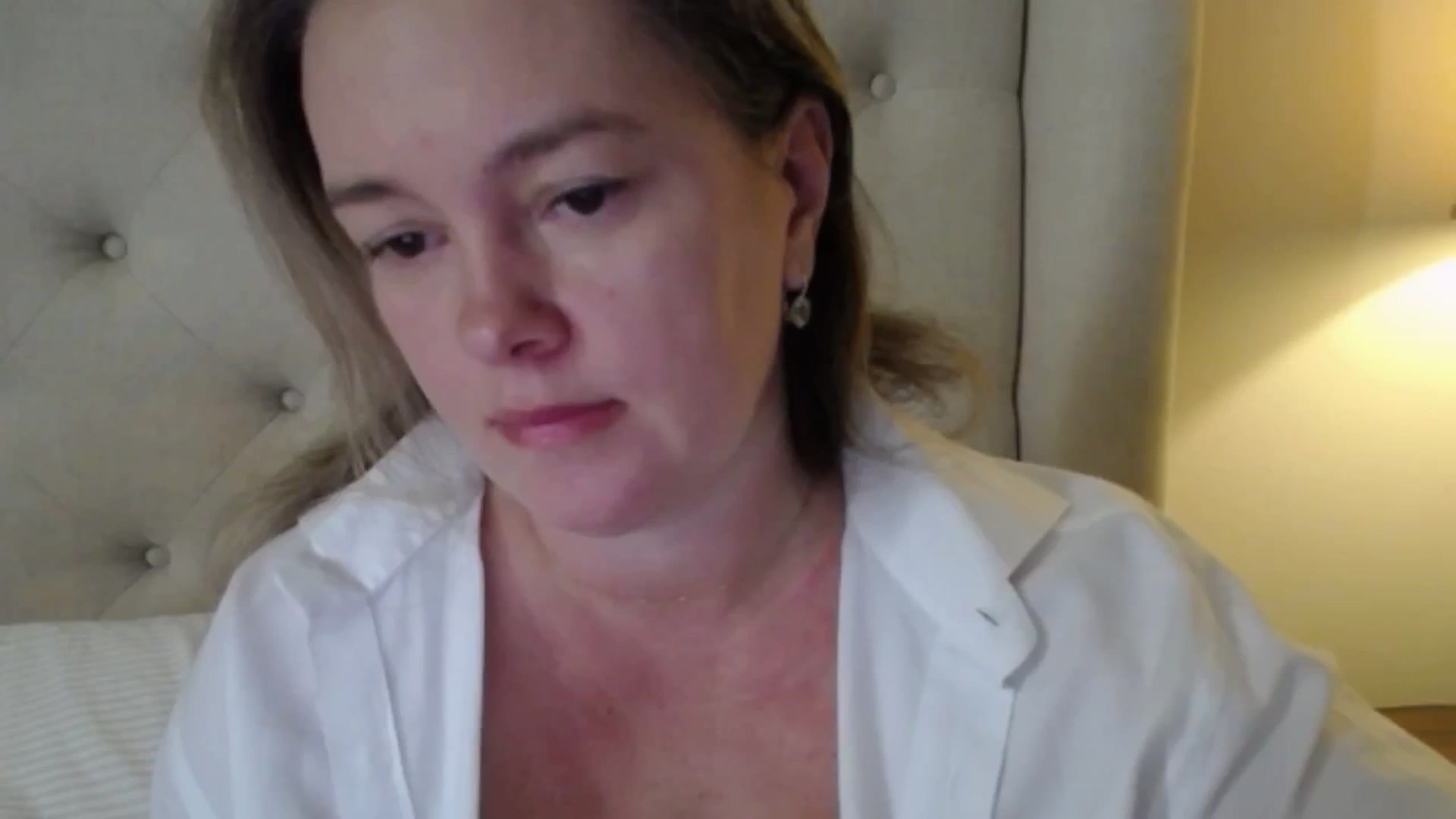 Gallery image thumbnail from J0llye's myfreecams stream on, 10/30/2025, 16:07 image 9 of 20