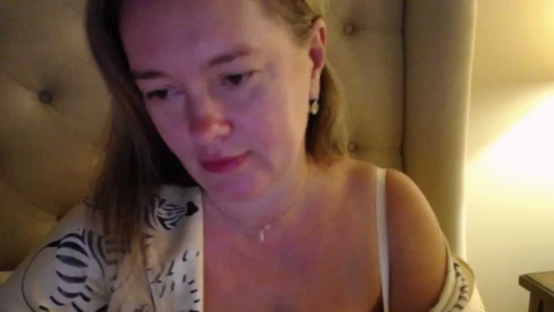 Gallery image thumbnail from J0llye's myfreecams stream on, 11/03/2025, 05:38 image 11 of 20