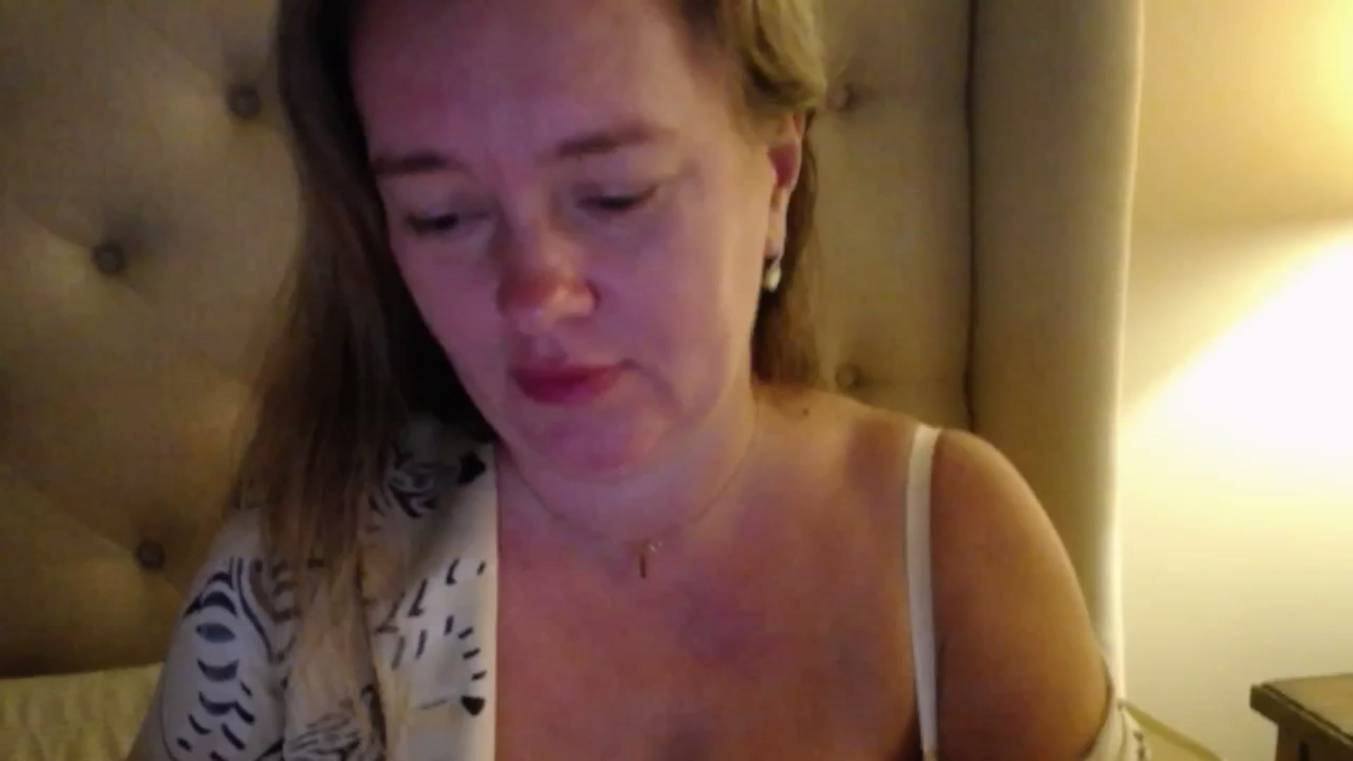 Gallery image thumbnail from J0llye's myfreecams stream on, 11/03/2025, 05:38 image 3 of 20