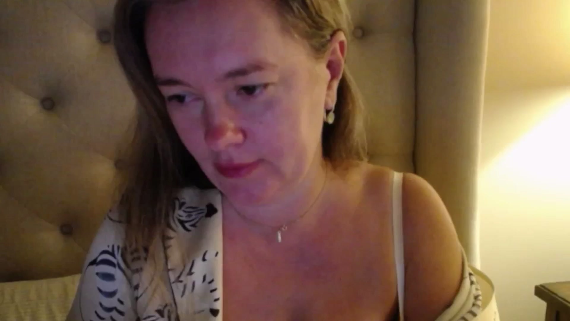 Gallery image thumbnail from J0llye's myfreecams stream on, 11/03/2025, 05:38 image 13 of 20
