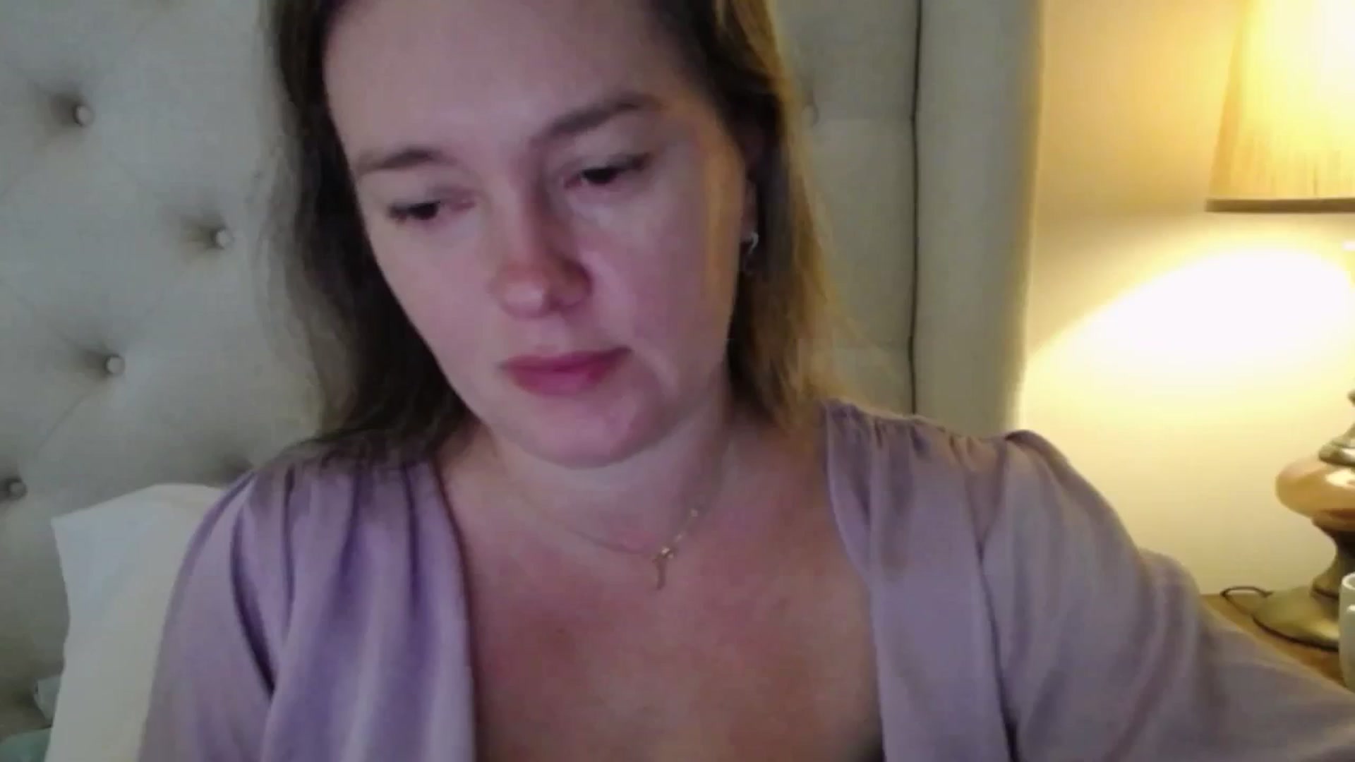 Gallery image thumbnail from J0llye's myfreecams stream on, 11/03/2025, 17:02 image 5 of 20