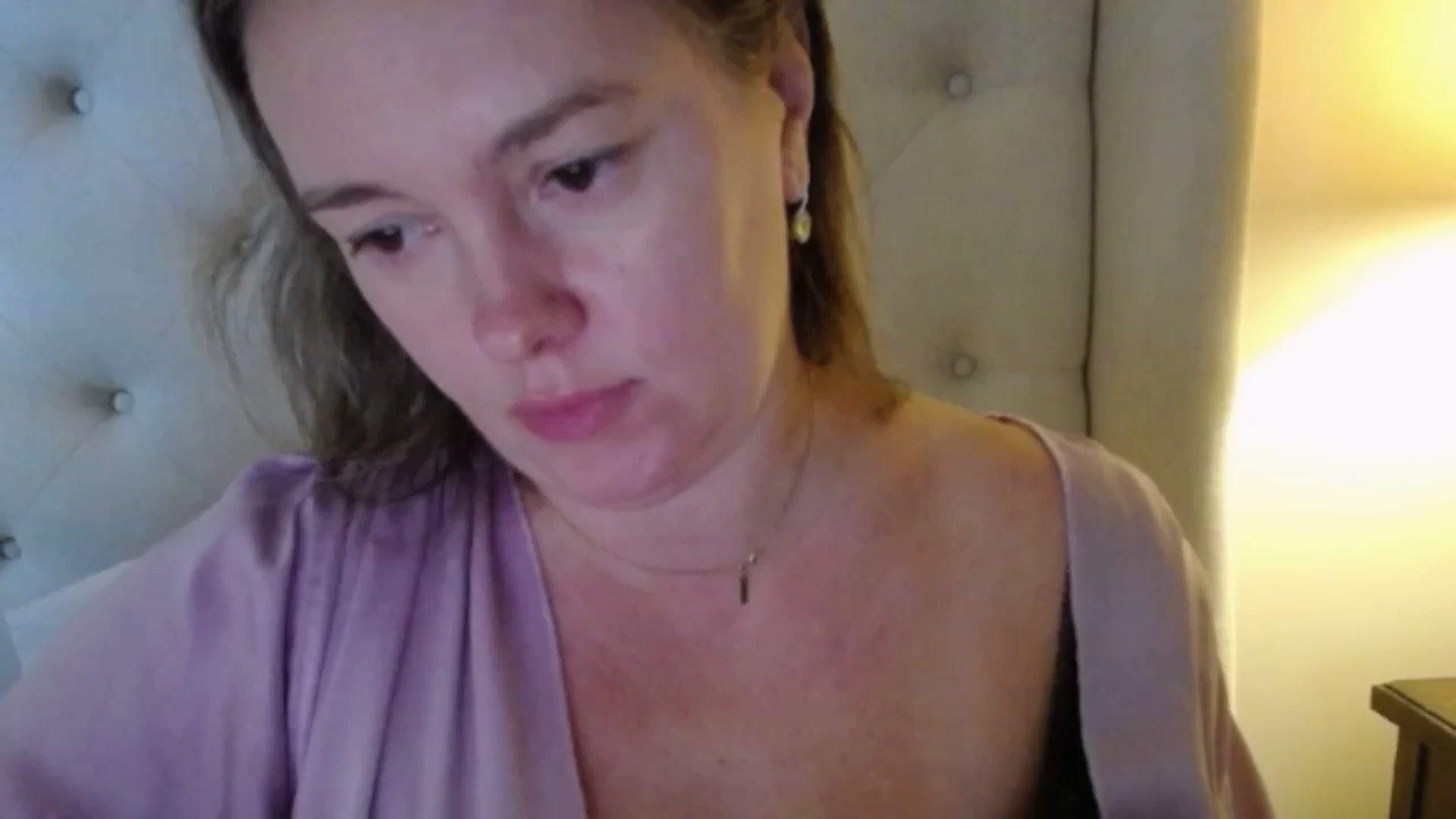Gallery image thumbnail from J0llye's myfreecams stream on, 11/03/2025, 20:06 image 17 of 20