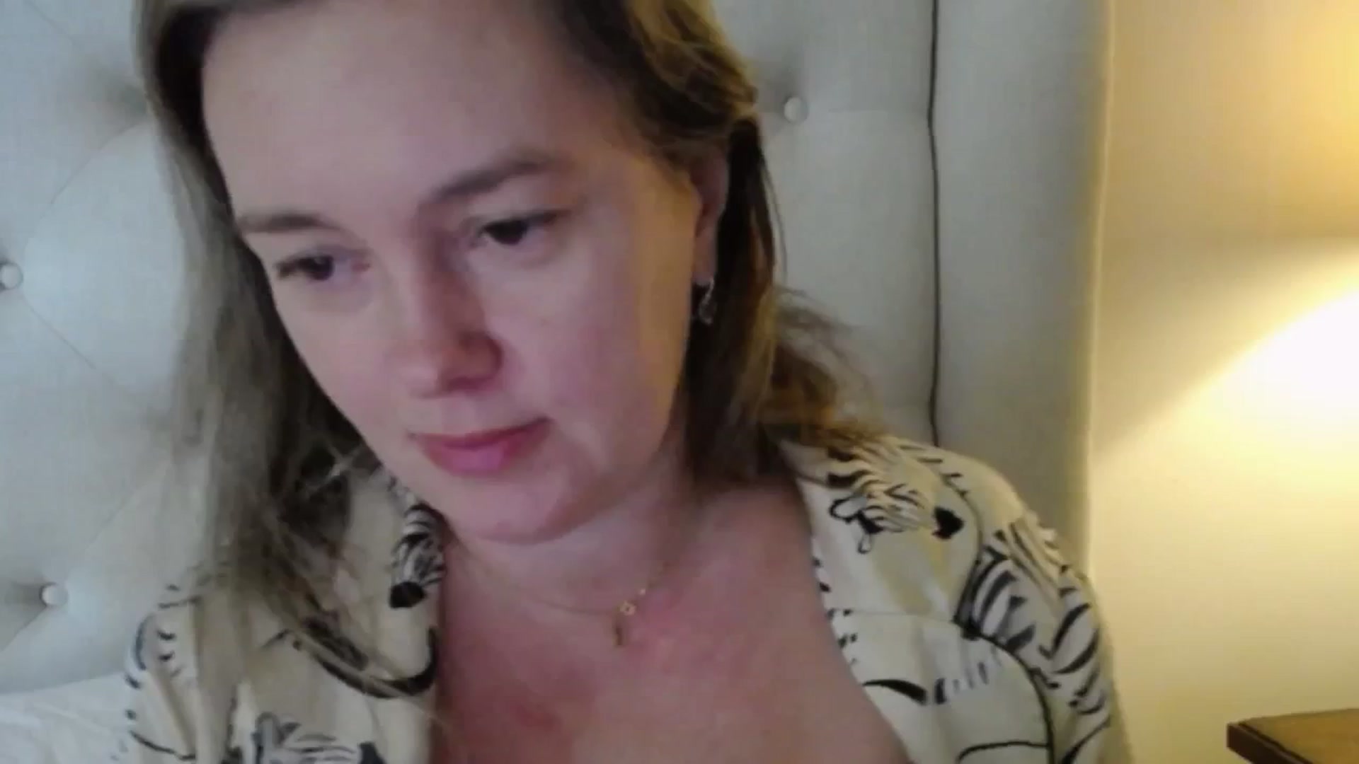 Gallery image thumbnail from J0llye's myfreecams stream on, 11/05/2025, 17:18 image 9 of 20