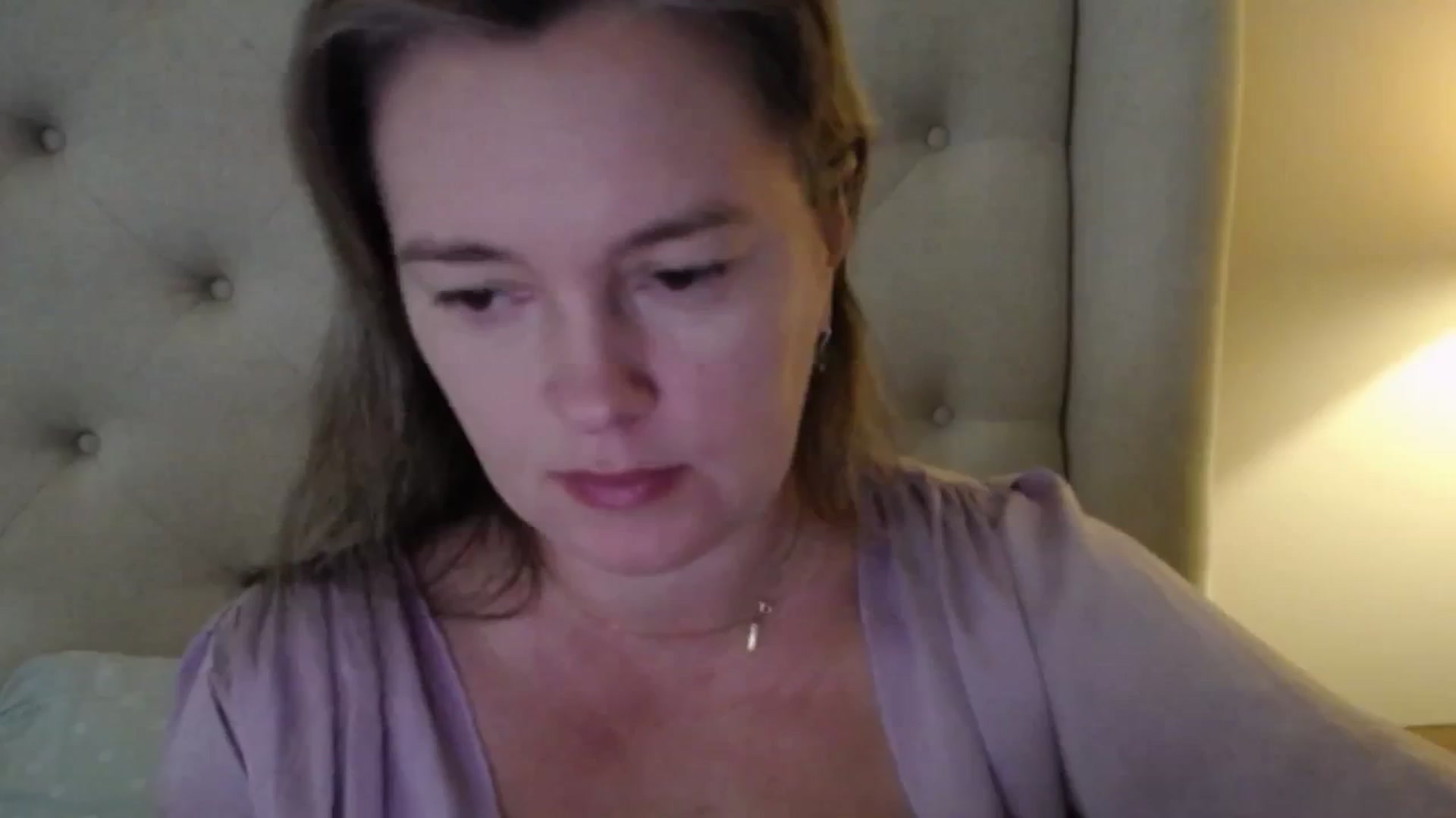 Gallery image thumbnail from J0llye's myfreecams stream on, 11/07/2025, 17:04 image 3 of 20