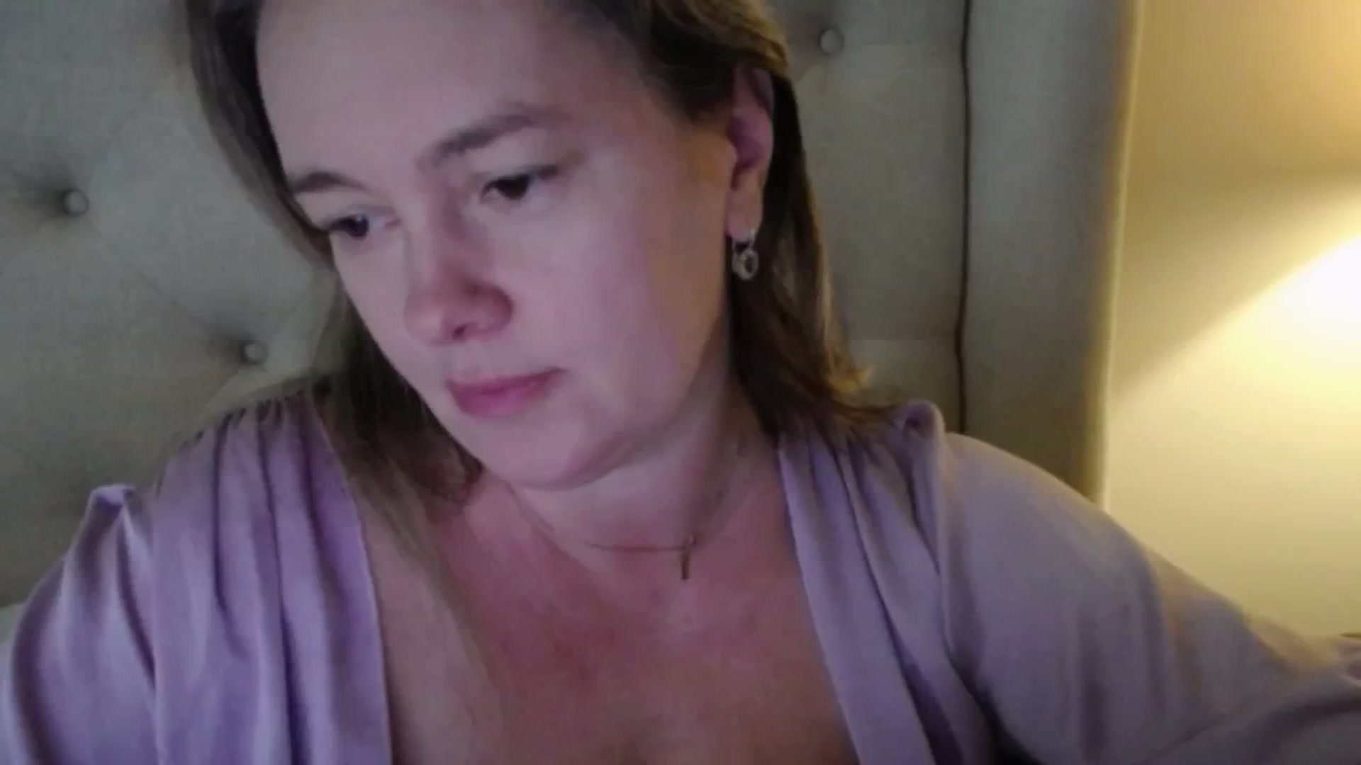 Gallery image thumbnail from J0llye's myfreecams stream on, 11/07/2025, 17:04 image 20 of 20