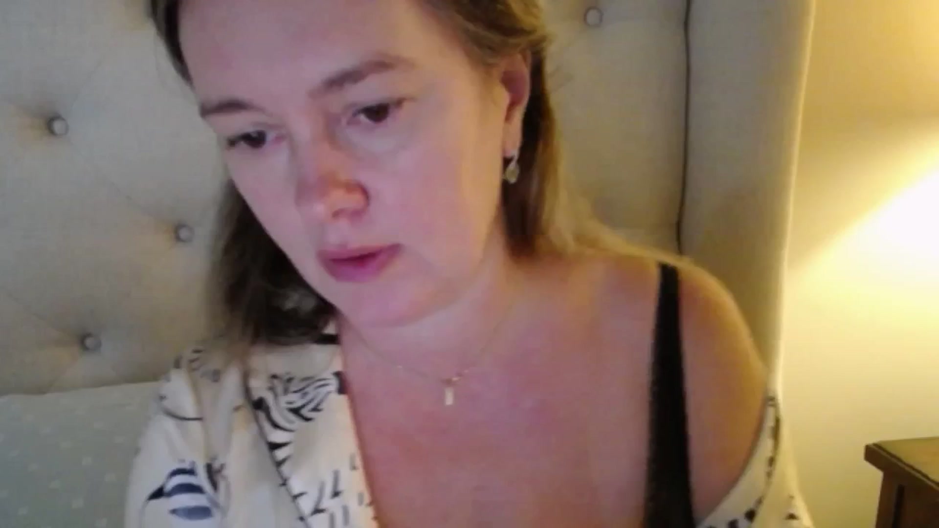 Gallery image thumbnail from J0llye's myfreecams stream on, 11/09/2025, 21:13 image 2 of 20