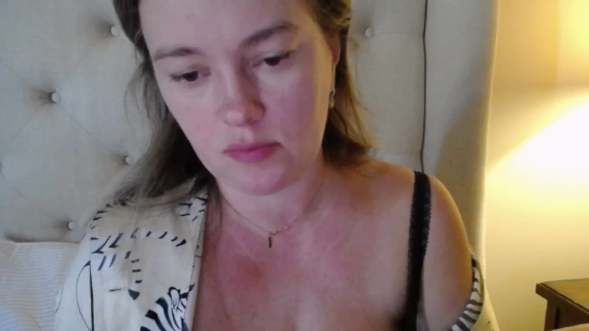 Gallery image thumbnail from J0llye's myfreecams stream on, 11/13/2025, 19:34 image 6 of 20