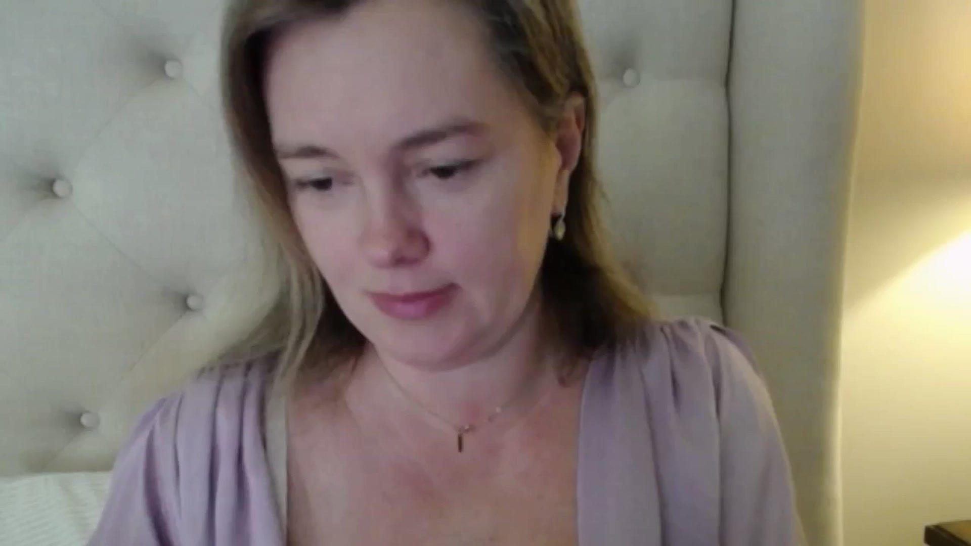 Gallery image thumbnail from J0llye's myfreecams stream on, 11/14/2025, 17:06 image 7 of 20