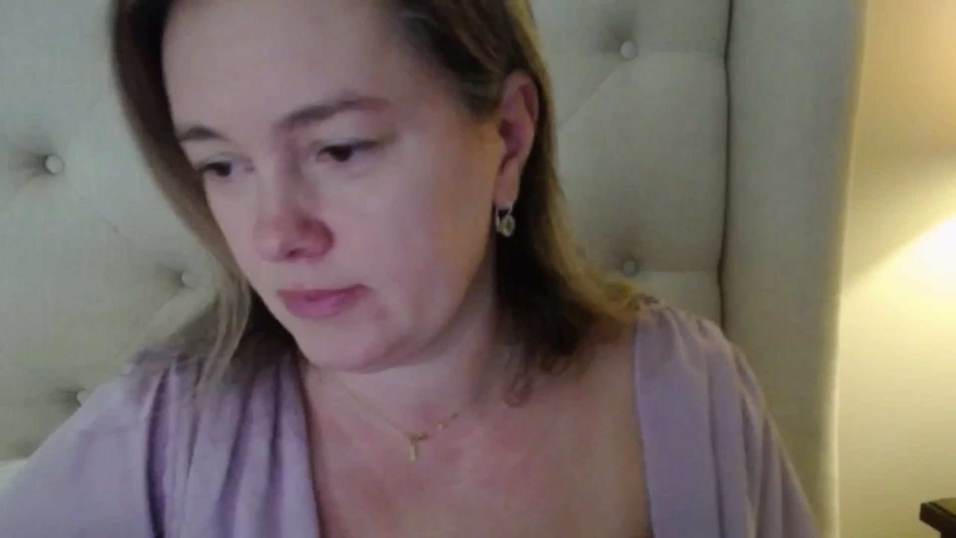 Gallery image thumbnail from J0llye's myfreecams stream on, 11/14/2025, 17:06 image 13 of 20