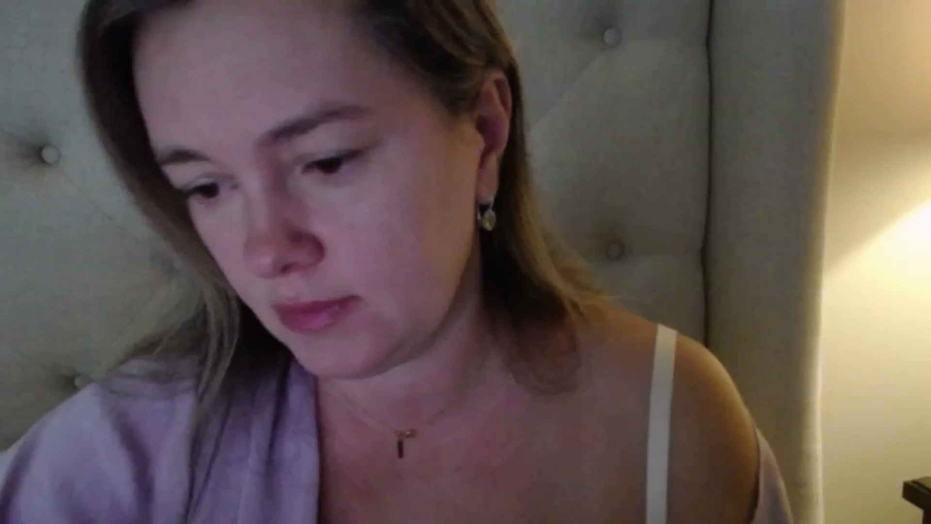 Gallery image thumbnail from J0llye's myfreecams stream on, 11/14/2025, 17:06 image 20 of 20