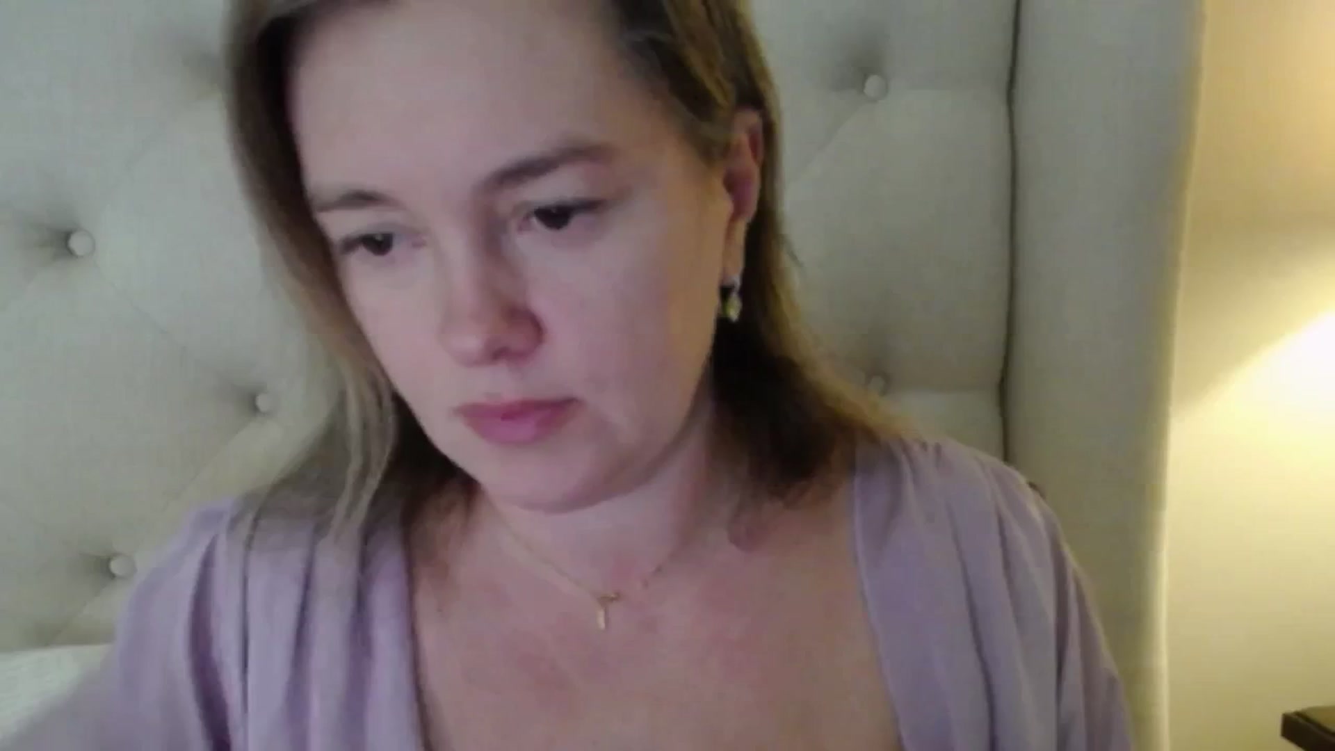 Gallery image thumbnail from J0llye's myfreecams stream on, 11/14/2025, 17:06 image 11 of 20