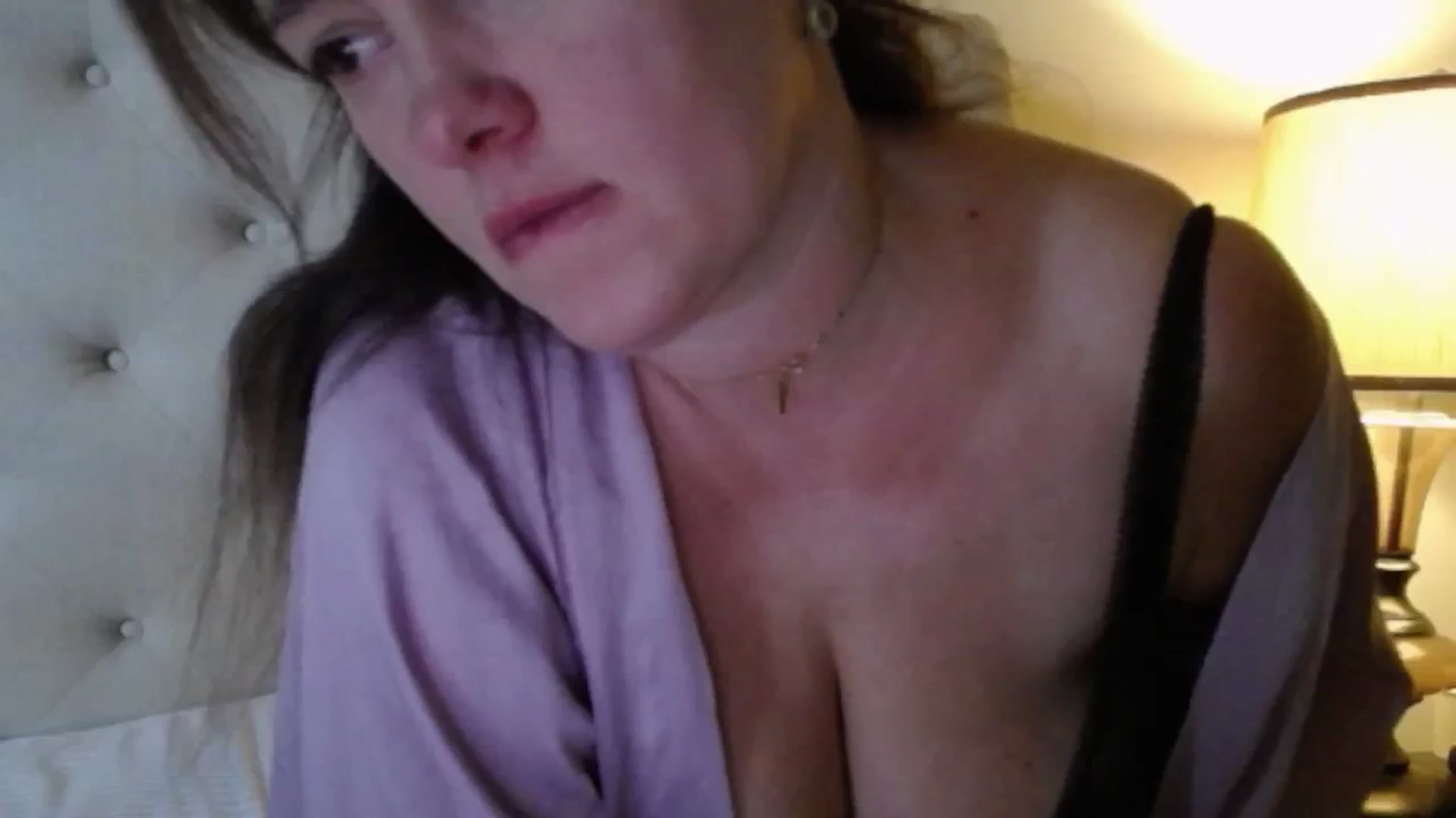 Gallery image thumbnail from J0llye's myfreecams stream on, 11/15/2025, 21:33 image 13 of 20