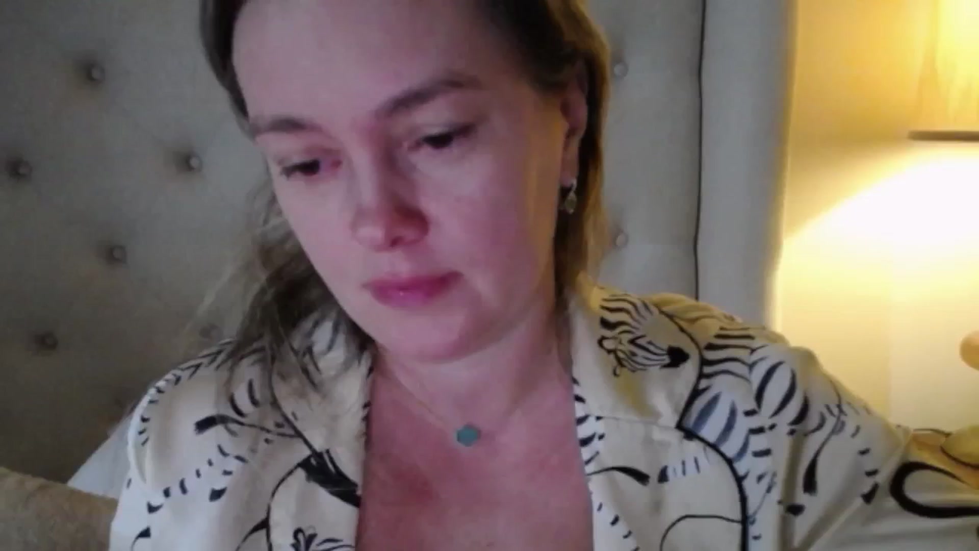 Gallery image thumbnail from J0llye's myfreecams stream on, 11/17/2025, 20:33 image 12 of 20