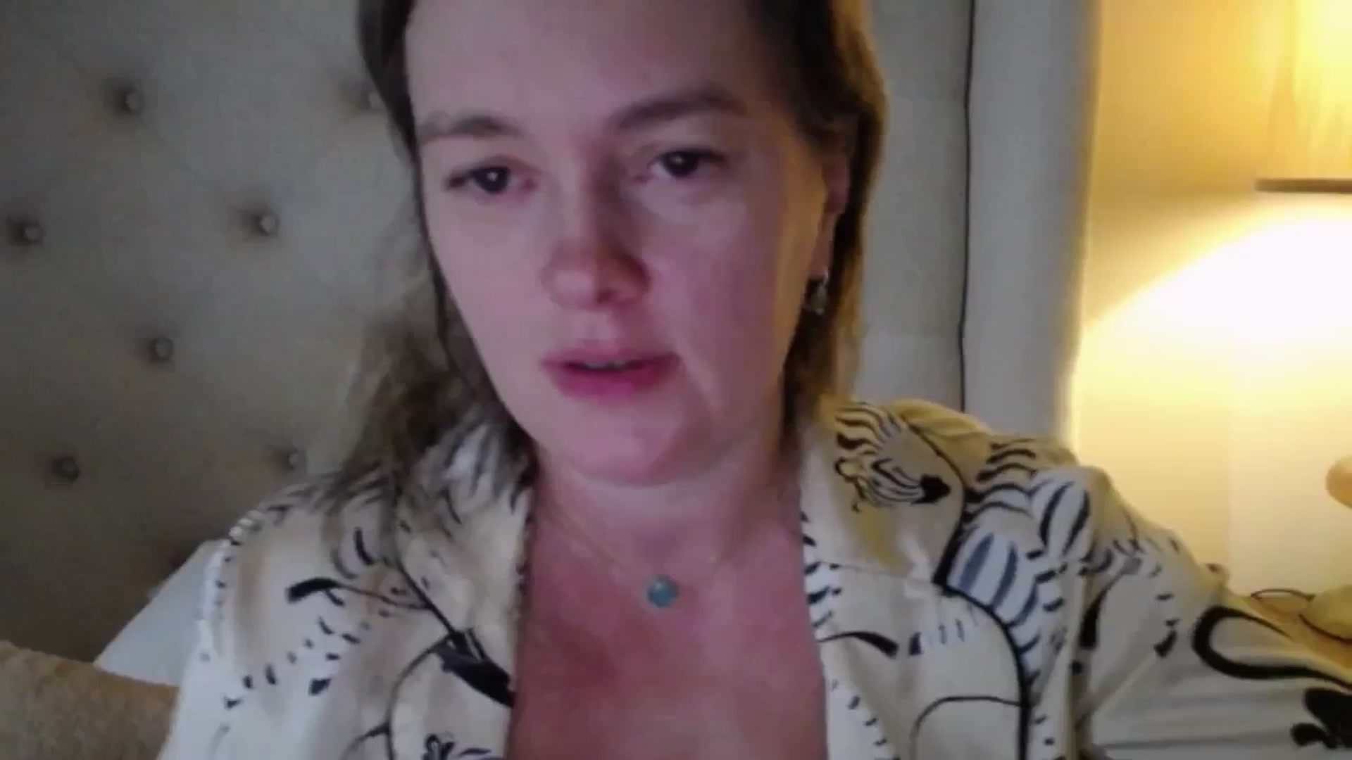 Gallery image thumbnail from J0llye's myfreecams stream on, 11/17/2025, 20:33 image 14 of 20