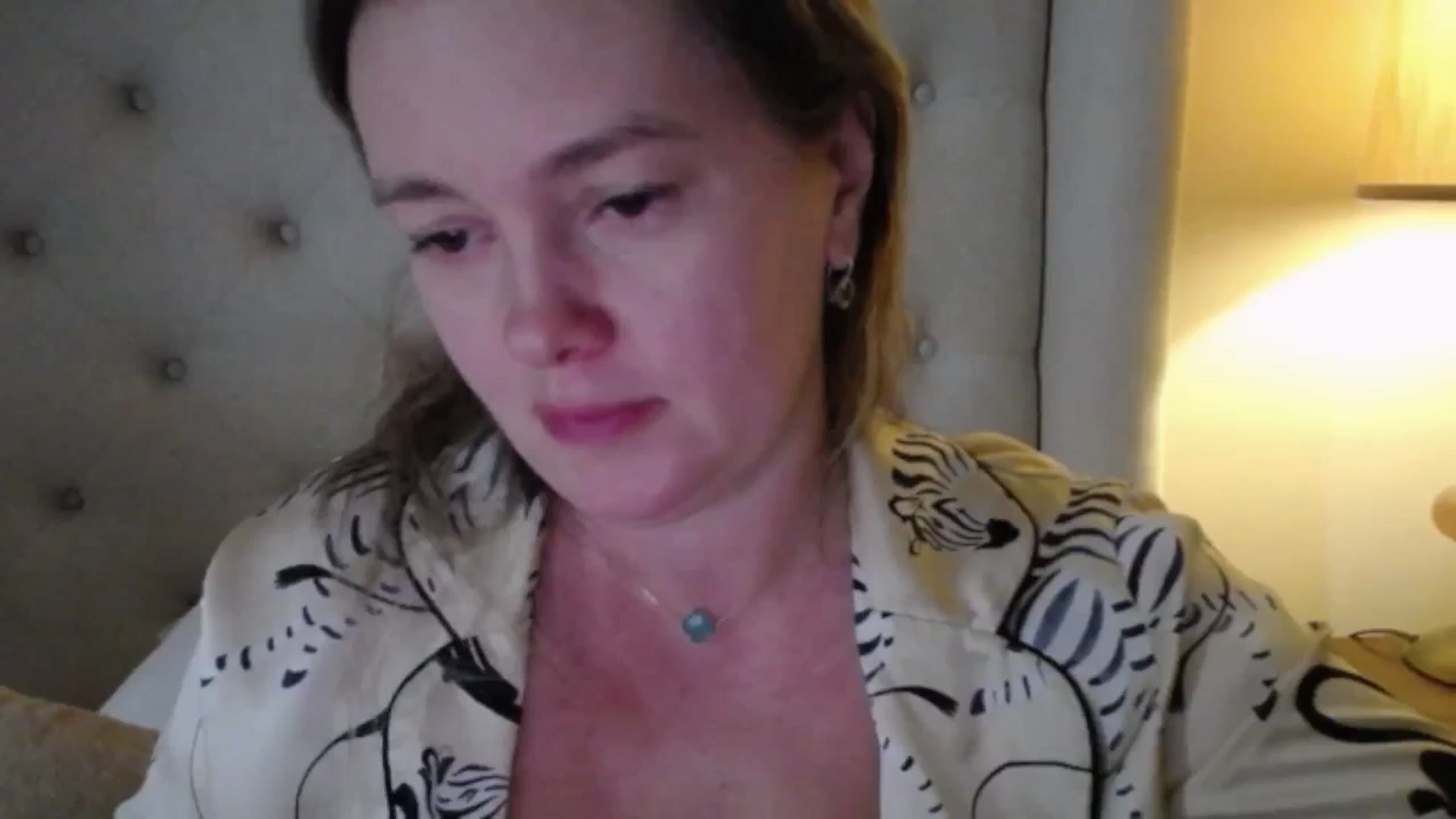 Gallery image thumbnail from J0llye's myfreecams stream on, 11/17/2025, 20:33 image 16 of 20