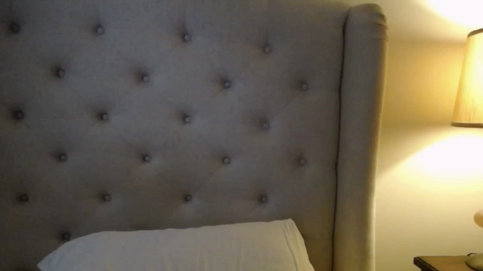 Gallery image thumbnail from J0llye's myfreecams stream on, 11/18/2025, 16:03 image 8 of 20