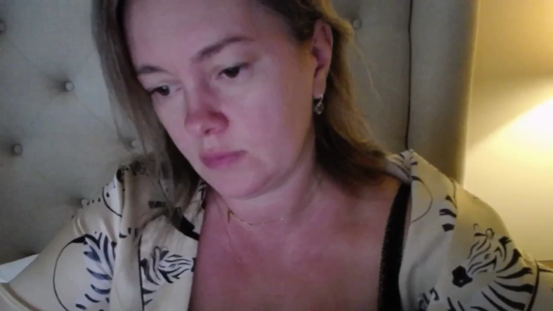 Gallery image thumbnail from J0llye's myfreecams stream on, 11/18/2025, 17:05 image 20 of 20