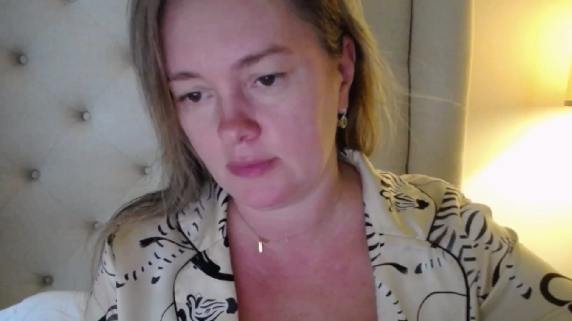Gallery image thumbnail from J0llye's myfreecams stream on, 11/18/2025, 20:33 image 2 of 20