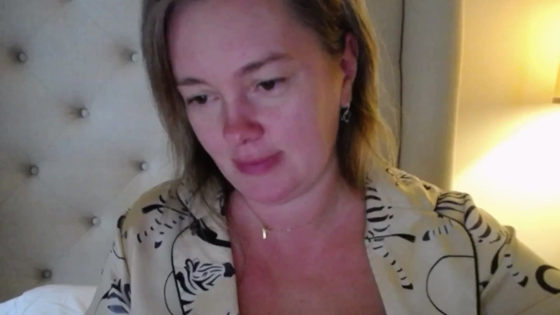 Gallery image thumbnail from J0llye's myfreecams stream on, 11/18/2025, 20:33 image 1 of 20
