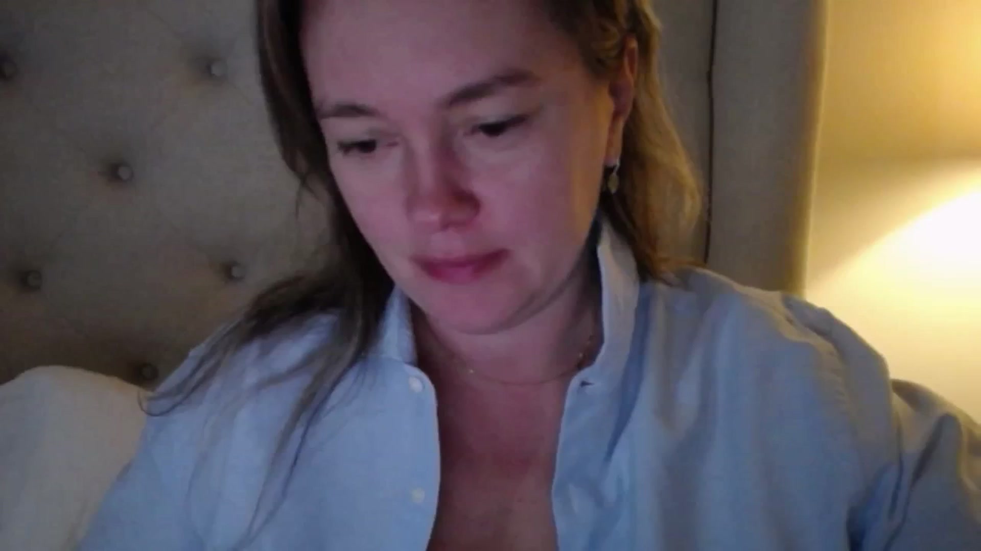Gallery image thumbnail from J0llye's myfreecams stream on, 11/19/2025, 16:15 image 13 of 20