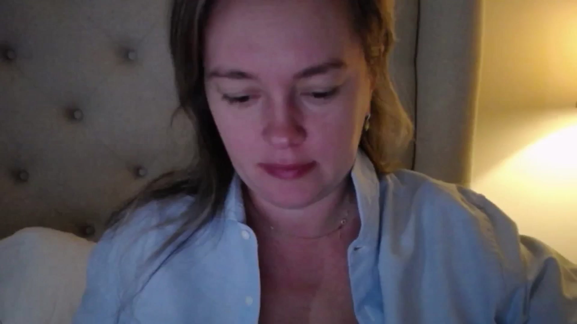 Gallery image thumbnail from J0llye's myfreecams stream on, 11/19/2025, 16:15 image 2 of 20