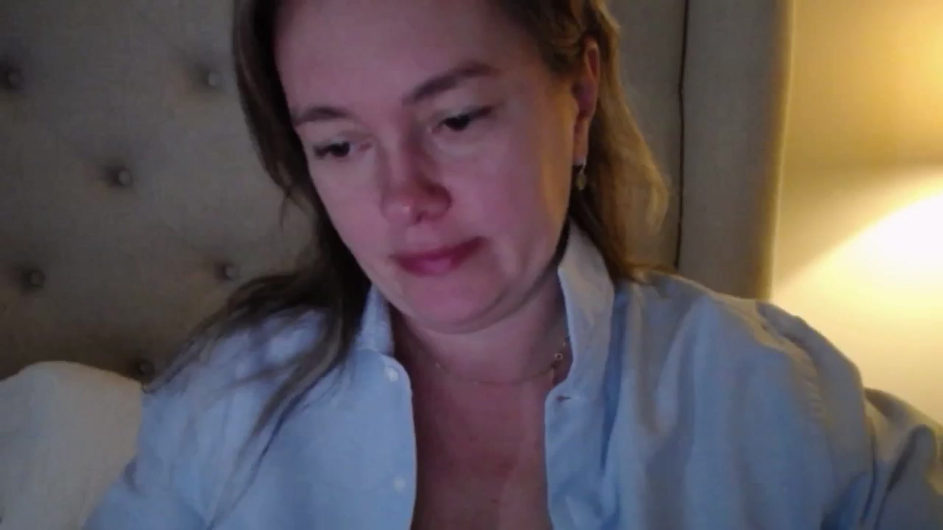 Gallery image thumbnail from J0llye's myfreecams stream on, 11/19/2025, 16:15 image 10 of 20