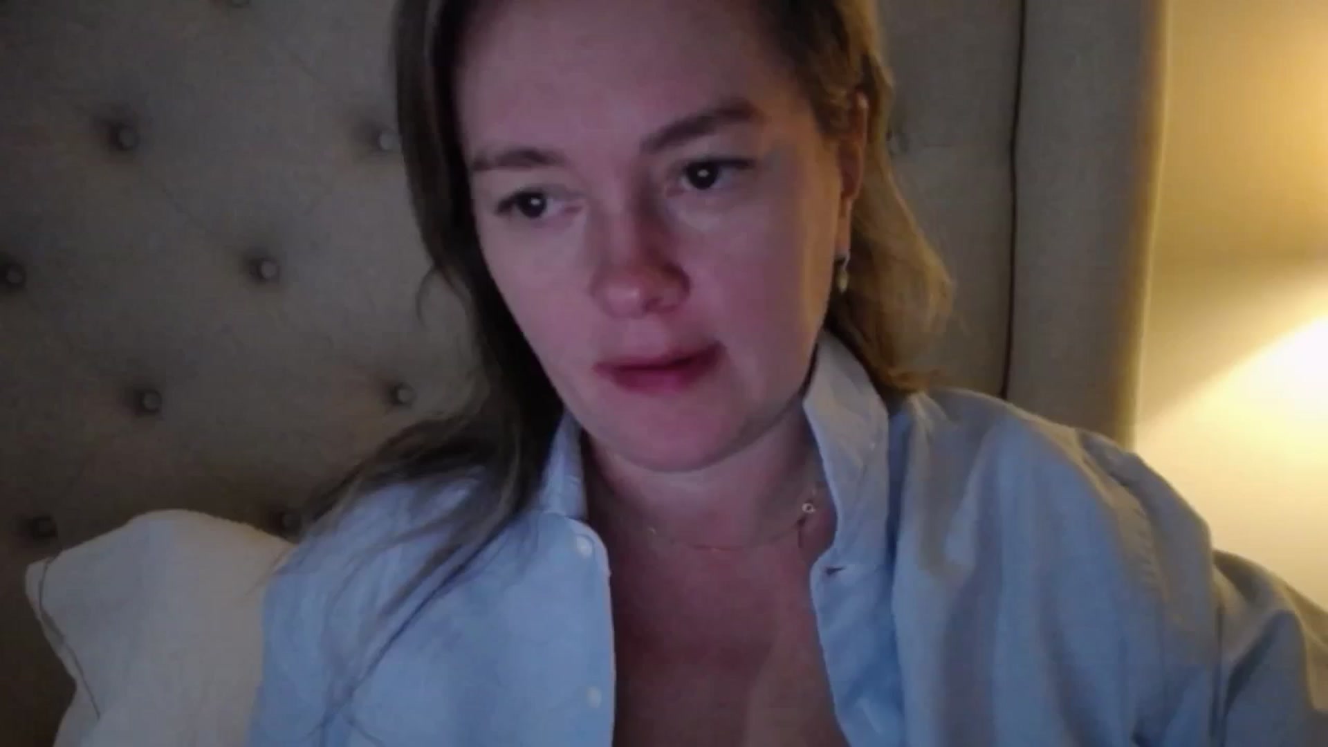 Gallery image thumbnail from J0llye's myfreecams stream on, 11/19/2025, 16:15 image 1 of 20