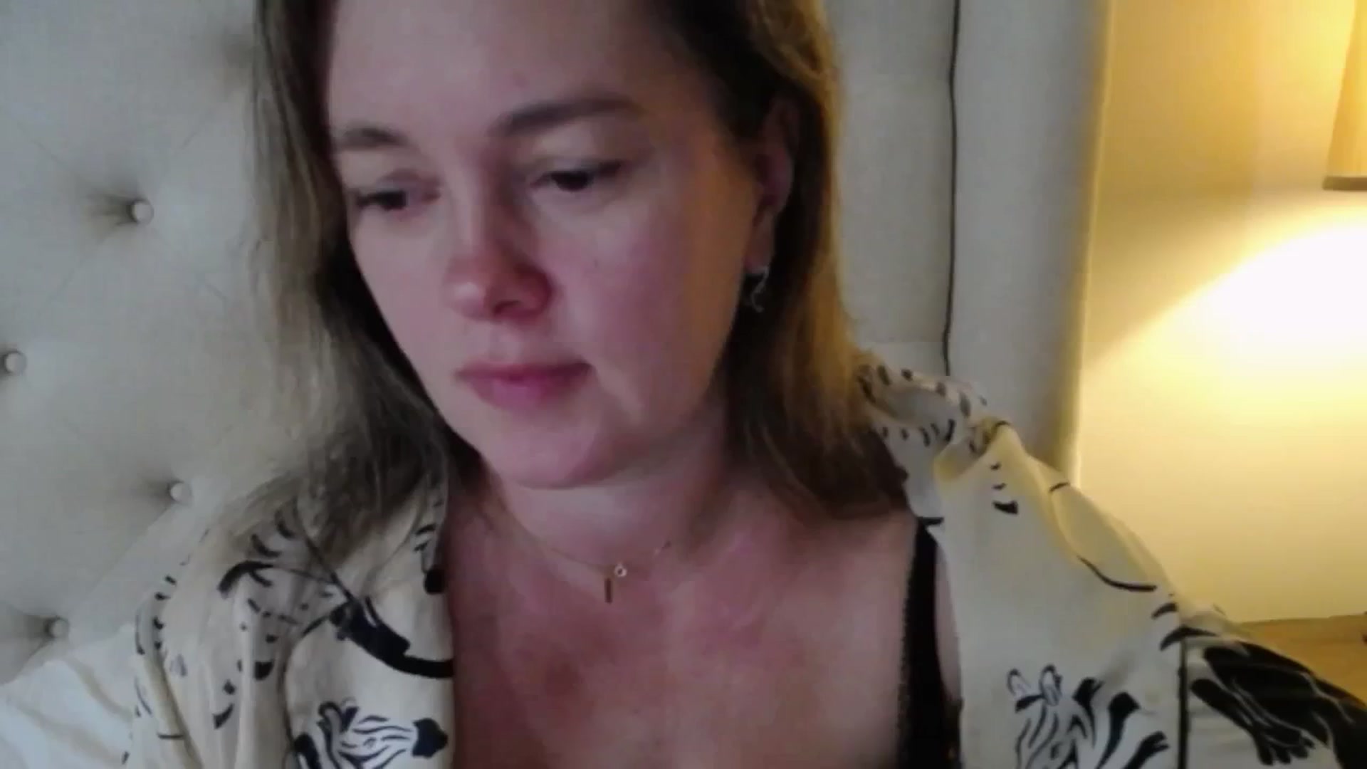 Gallery image thumbnail from J0llye's myfreecams stream on, 11/20/2025, 17:02 image 12 of 20