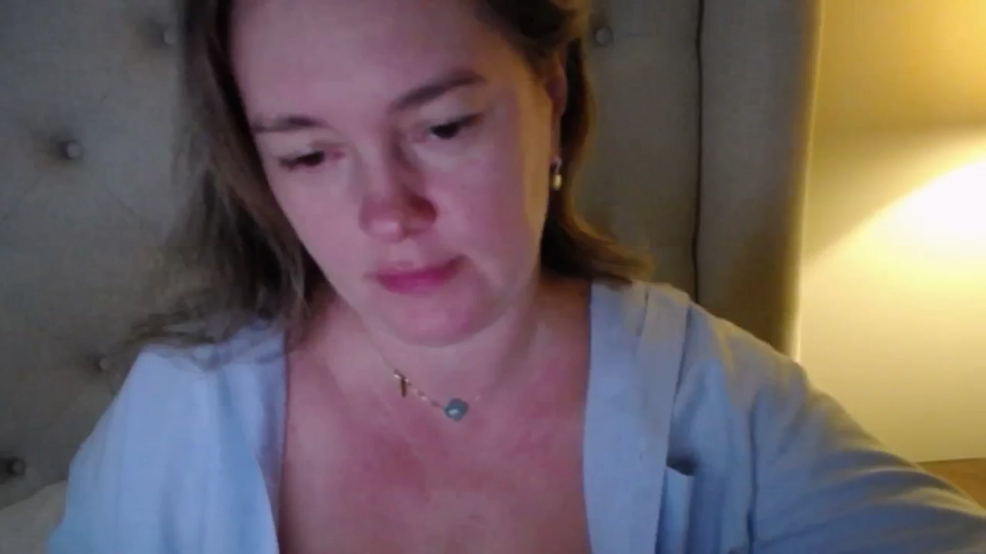 Gallery image thumbnail from J0llye's myfreecams stream on, 11/21/2025, 16:53 image 14 of 20