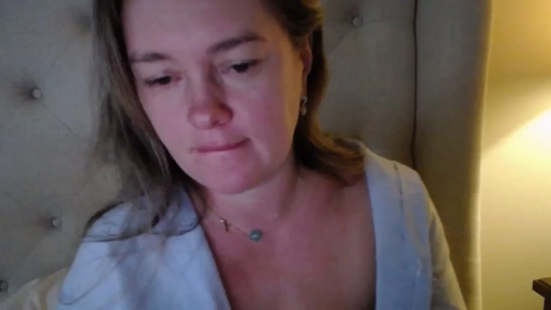 Gallery image thumbnail from J0llye's myfreecams stream on, 11/21/2025, 16:53 image 16 of 20