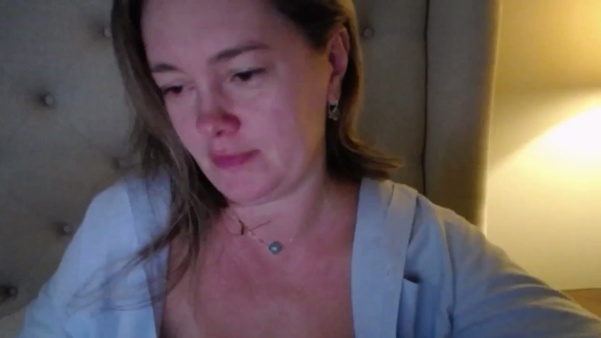Gallery image thumbnail from J0llye's myfreecams stream on, 11/21/2025, 16:53 image 11 of 20