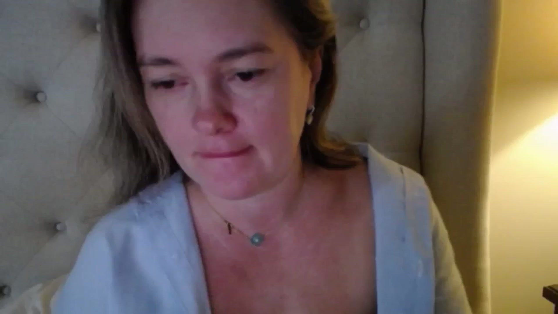 Gallery image thumbnail from J0llye's myfreecams stream on, 11/21/2025, 16:53 image 18 of 20