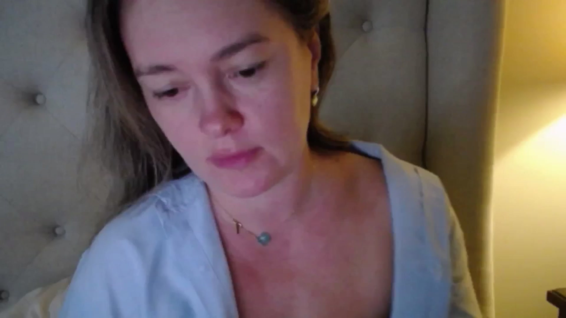 Gallery image thumbnail from J0llye's myfreecams stream on, 11/21/2025, 16:53 image 17 of 20