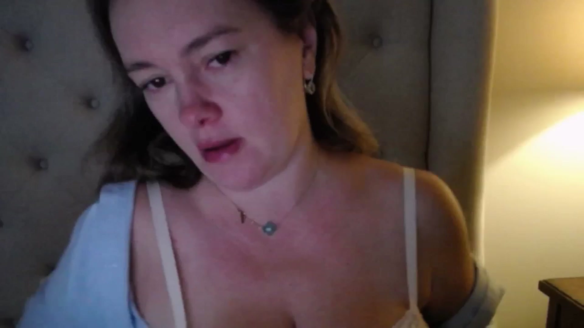 Gallery image thumbnail from J0llye's myfreecams stream on, 11/21/2025, 16:53 image 2 of 20