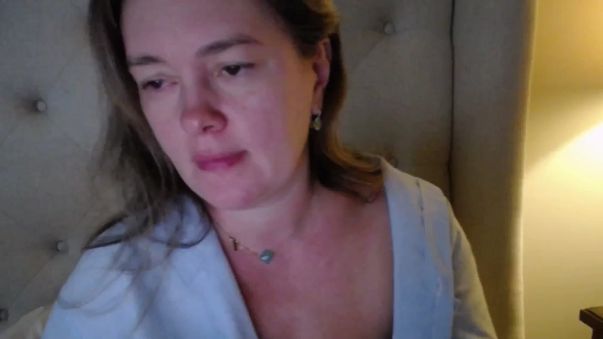 Gallery image thumbnail from J0llye's myfreecams stream on, 11/21/2025, 16:53 image 15 of 20