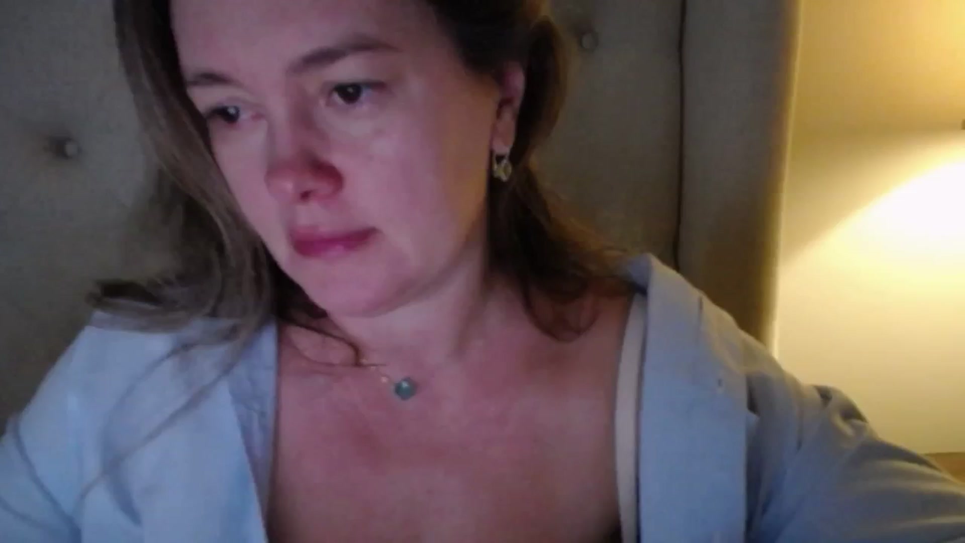 Gallery image thumbnail from J0llye's myfreecams stream on, 11/21/2025, 16:53 image 7 of 20