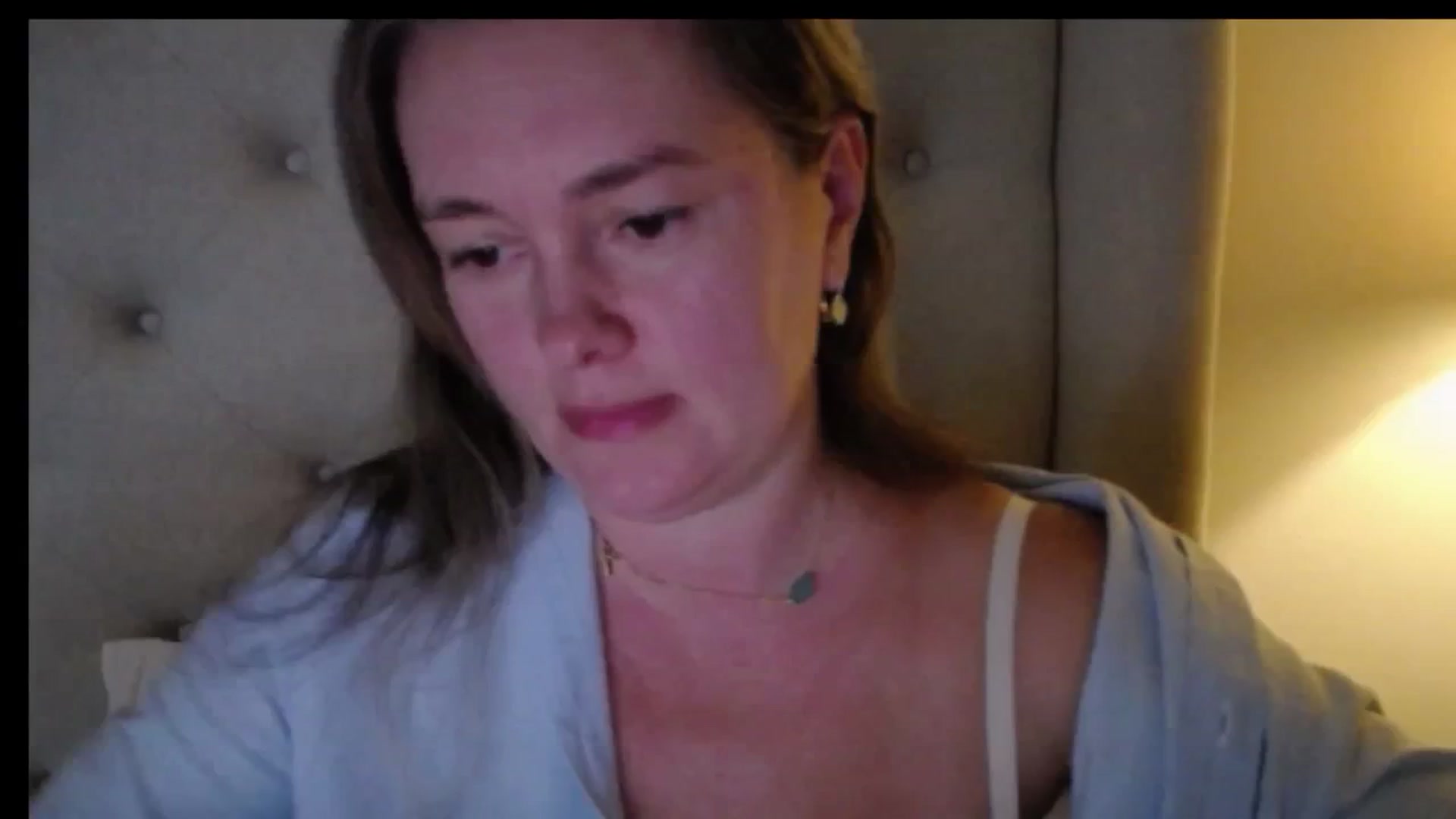 Gallery image thumbnail from J0llye's myfreecams stream on, 11/23/2025, 21:16 image 19 of 20