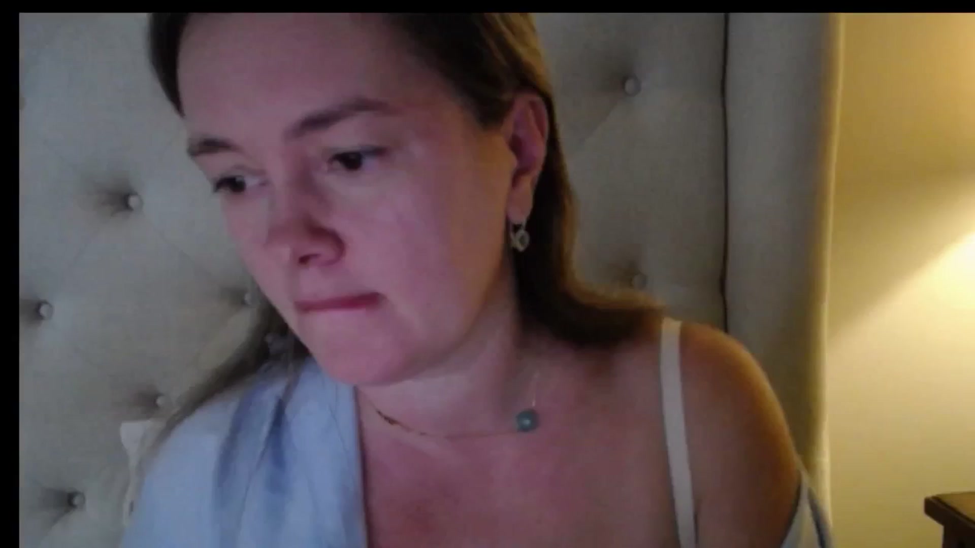 Gallery image thumbnail from J0llye's myfreecams stream on, 11/23/2025, 21:16 image 6 of 20