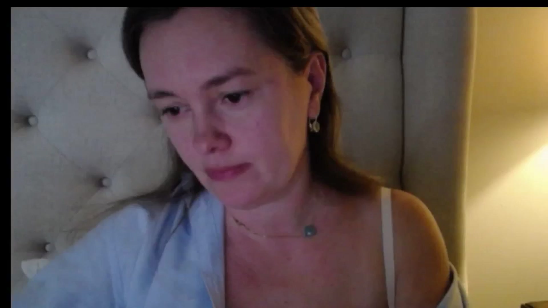 Gallery image thumbnail from J0llye's myfreecams stream on, 11/23/2025, 21:16 image 9 of 20
