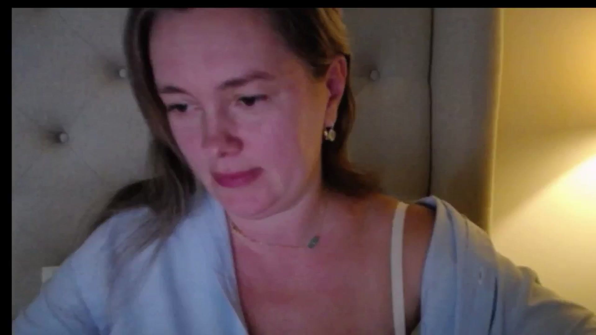 Gallery image thumbnail from J0llye's myfreecams stream on, 11/23/2025, 21:16 image 17 of 20