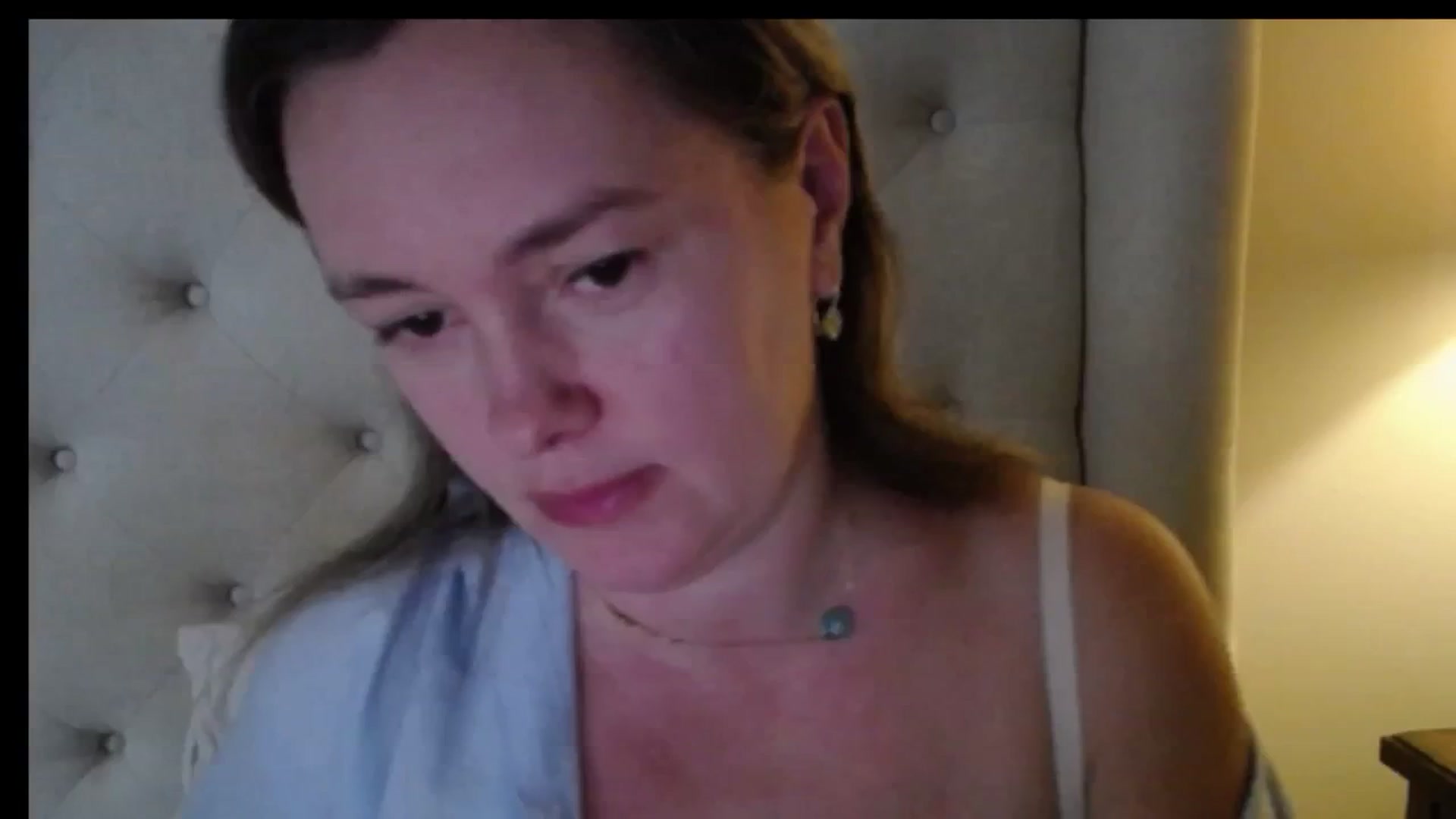 Gallery image thumbnail from J0llye's myfreecams stream on, 11/23/2025, 21:16 image 7 of 20