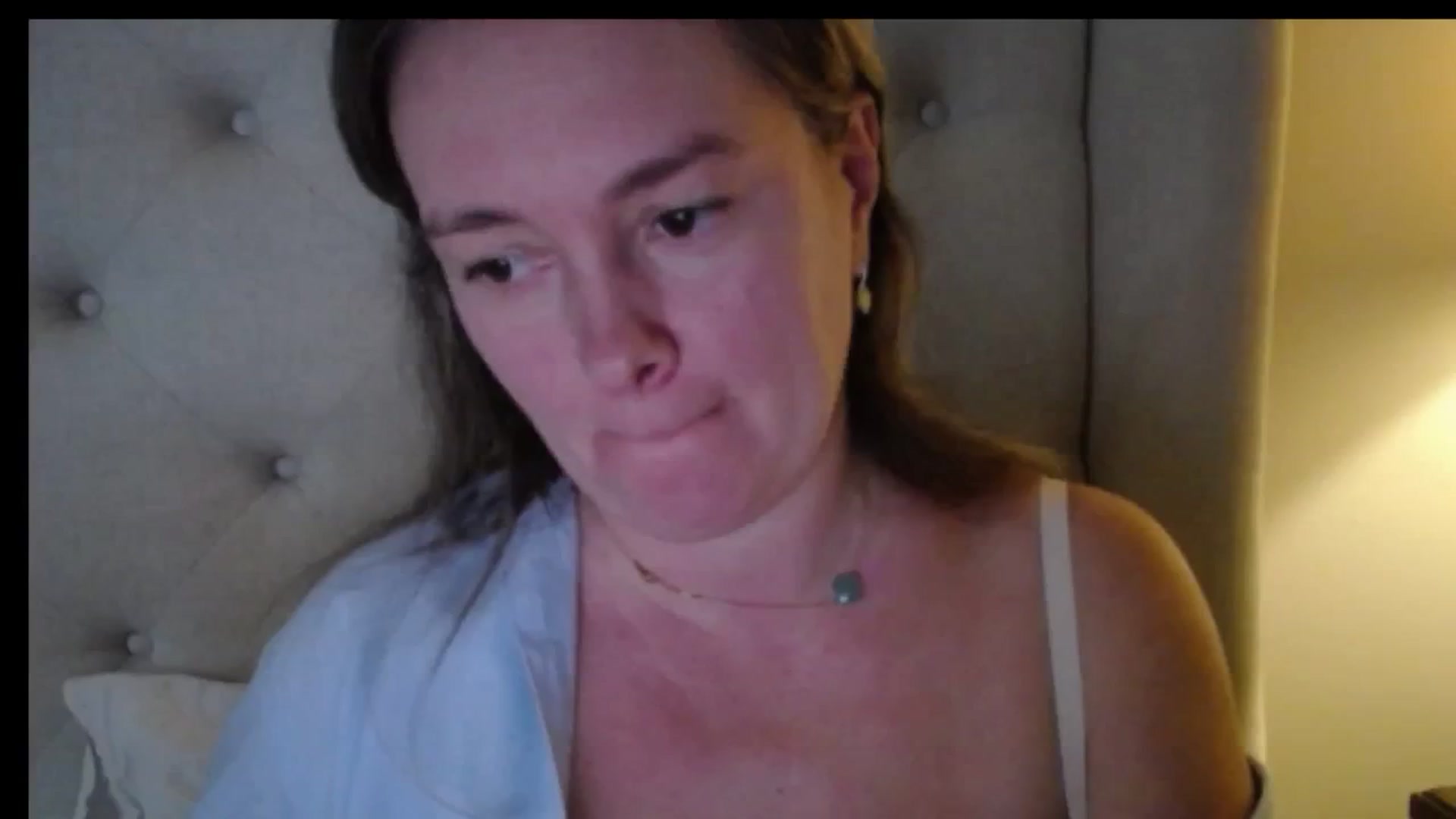 Gallery image thumbnail from J0llye's myfreecams stream on, 11/23/2025, 21:16 image 15 of 20