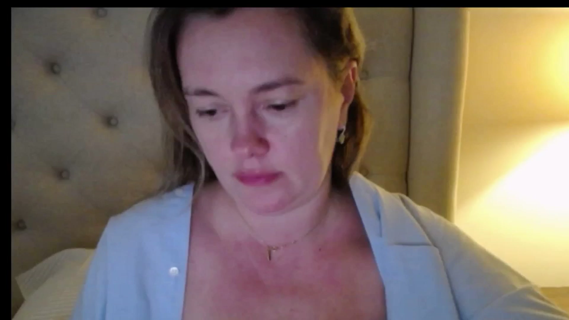 Gallery image thumbnail from J0llye's myfreecams stream on, 11/24/2025, 20:37 image 8 of 20