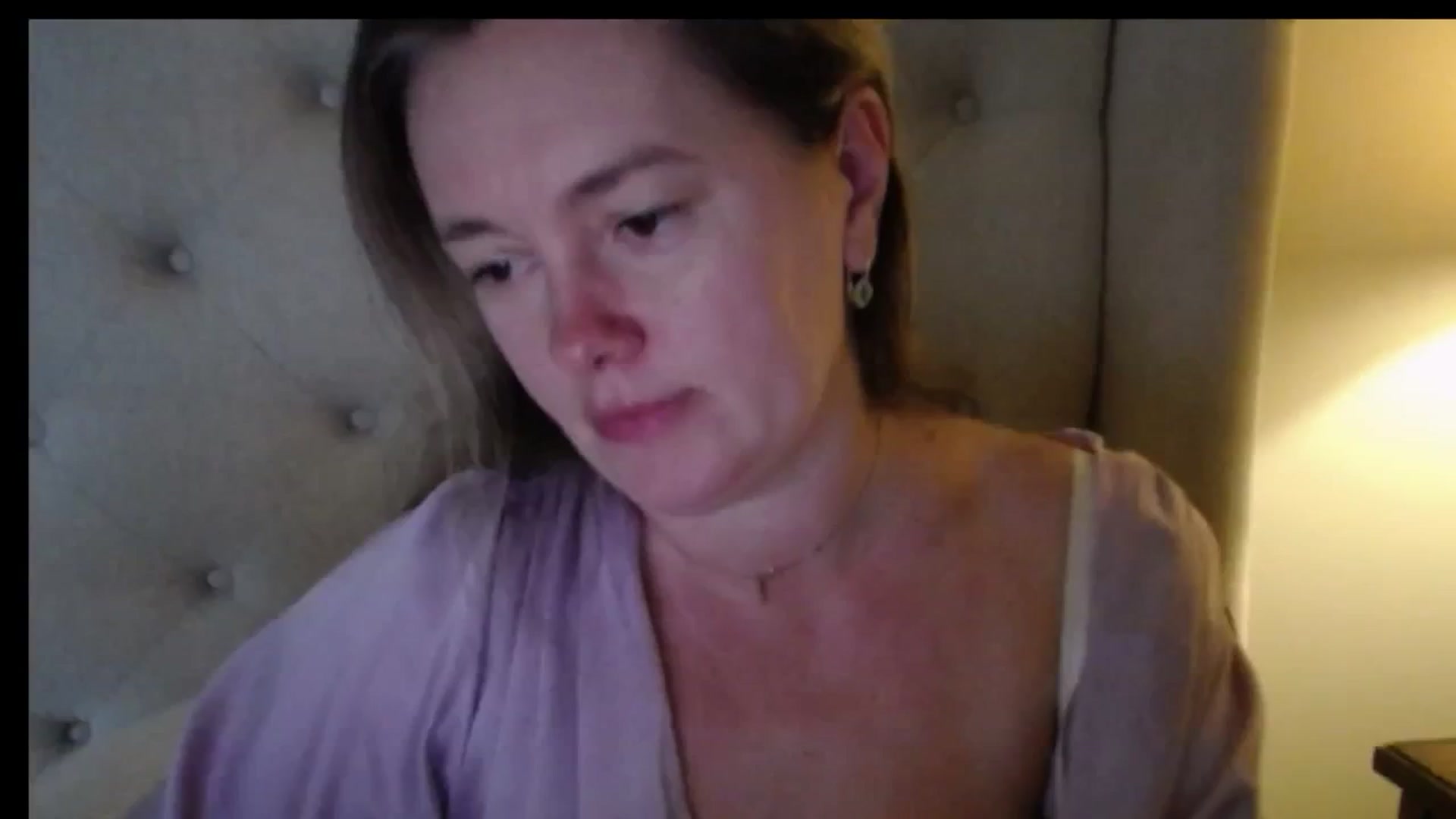Gallery image thumbnail from J0llye's myfreecams stream on, 11/26/2025, 21:12 image 9 of 20
