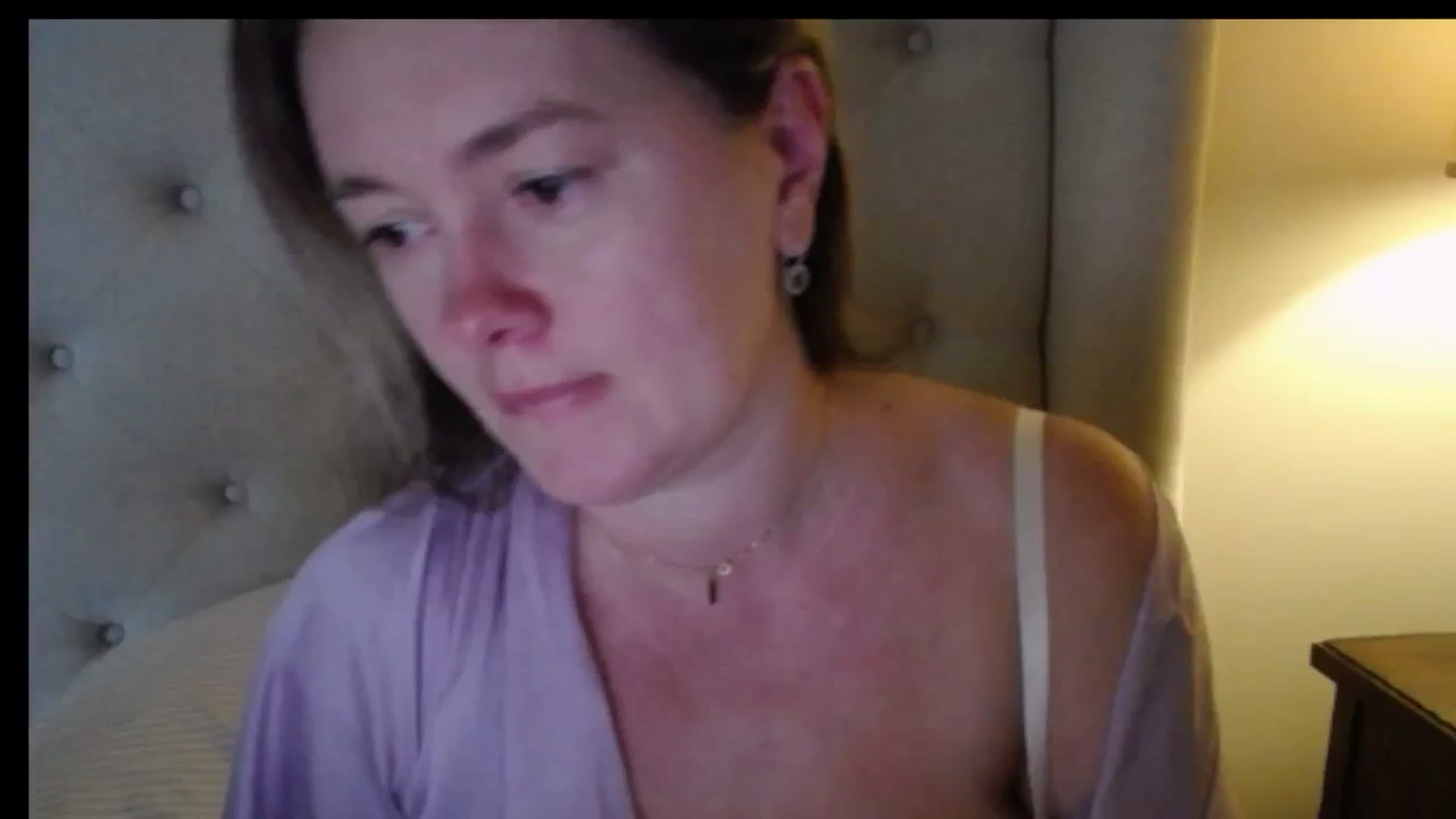 Gallery image thumbnail from J0llye's myfreecams stream on, 11/26/2025, 21:12 image 3 of 20