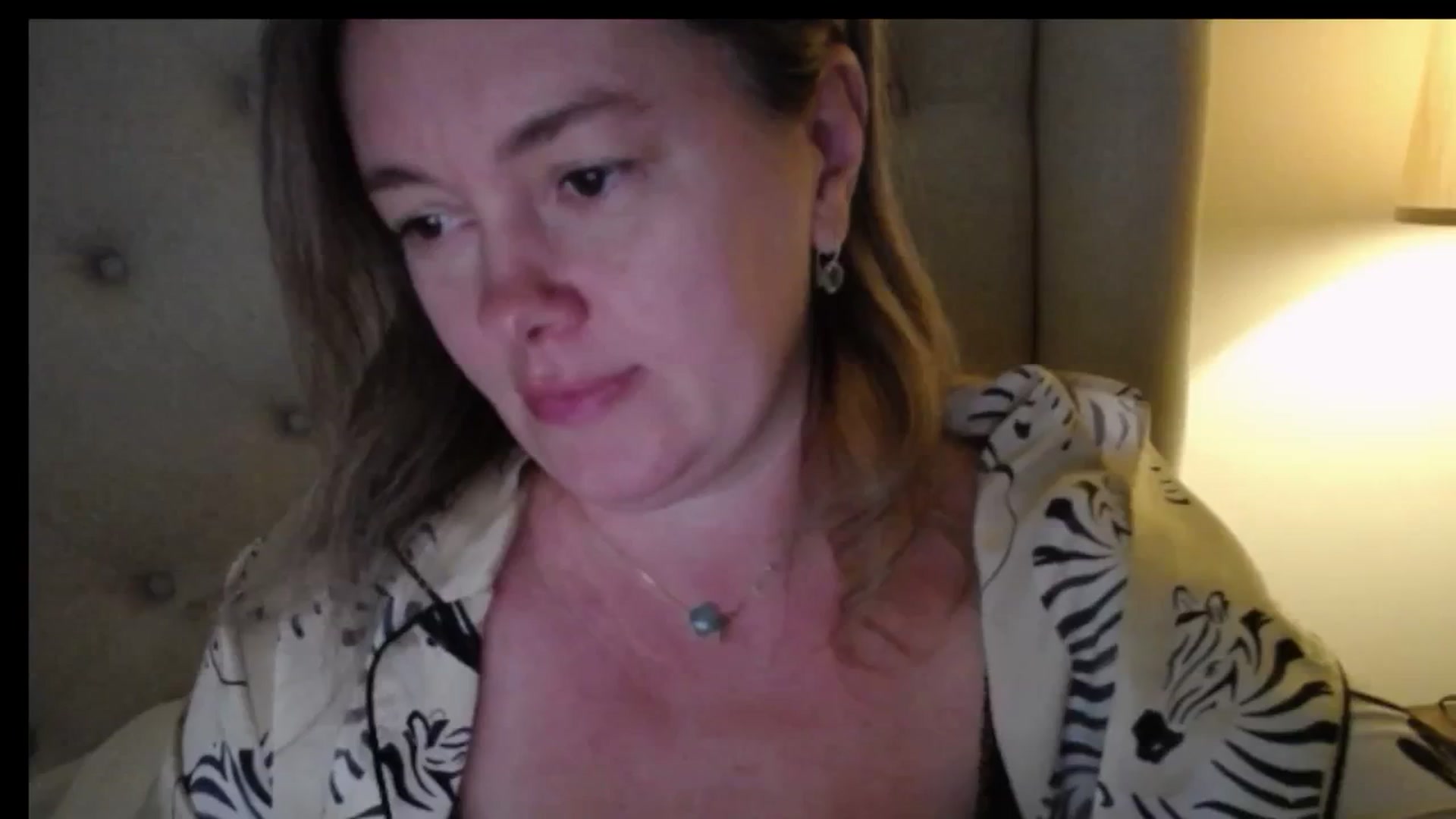 Gallery image thumbnail from J0llye's myfreecams stream on, 12/05/2025, 16:58 image 15 of 20