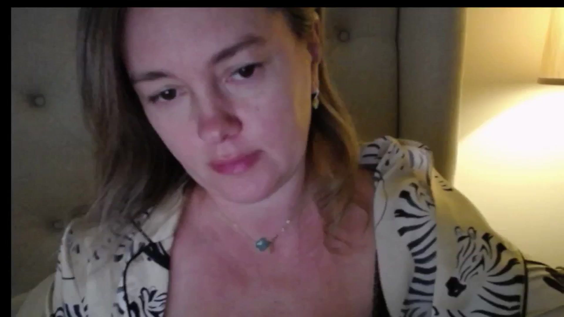 Gallery image thumbnail from J0llye's myfreecams stream on, 12/05/2025, 16:58 image 13 of 20